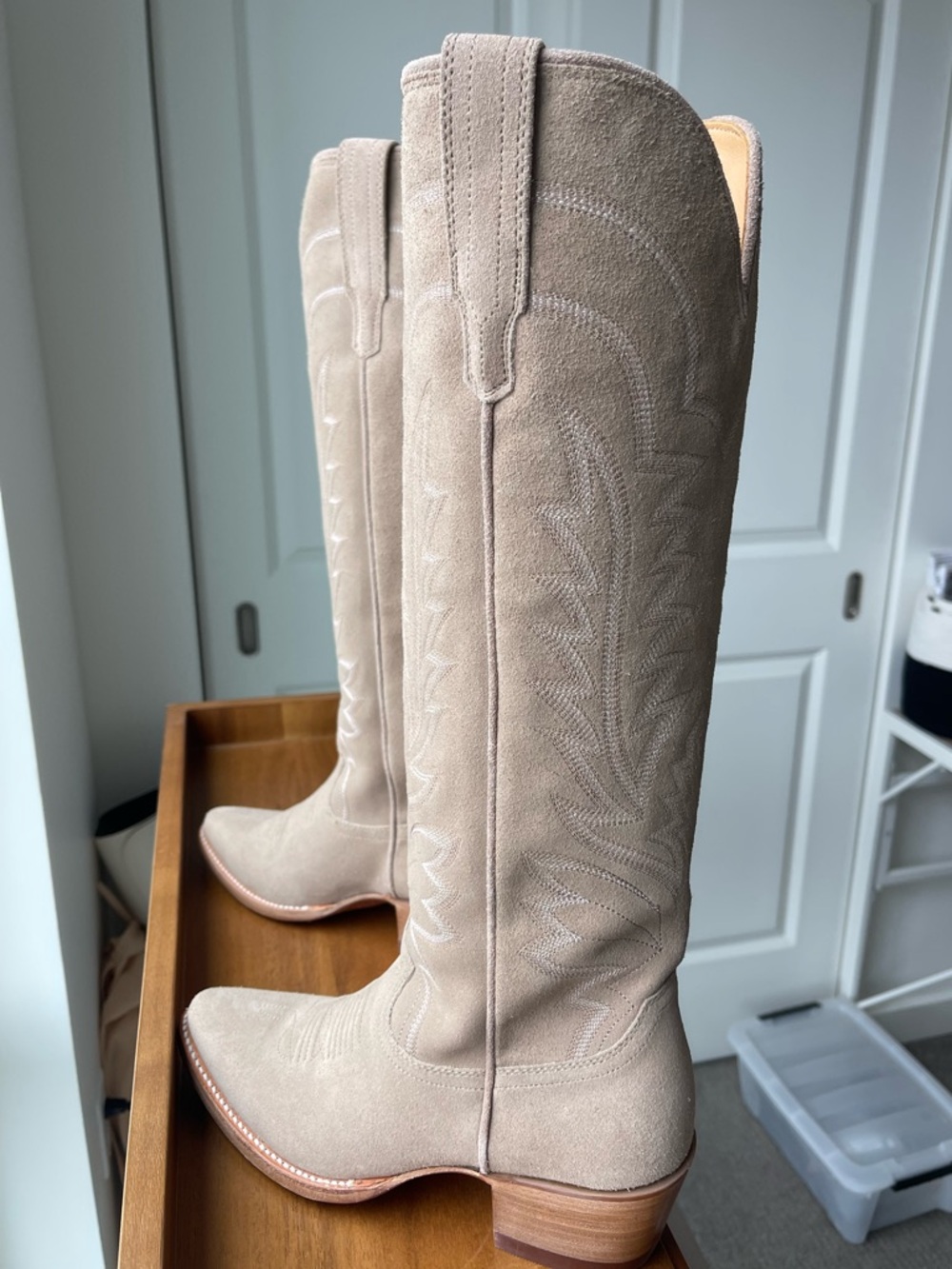 Tecovas FABULOUS Abby coastal cowgirl/festival season boots in Driftwood Suede! - Picture 9 of 17